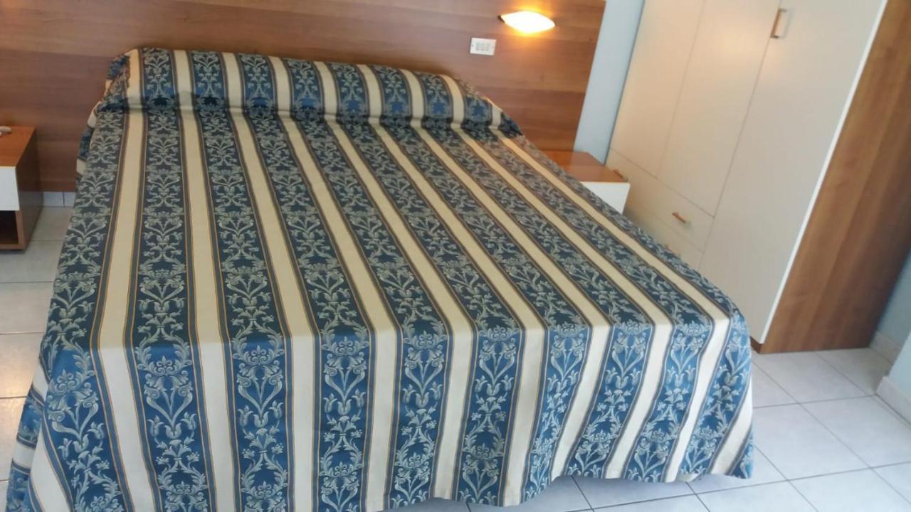 Hotel Acapulco Rimini Buitenkant foto
