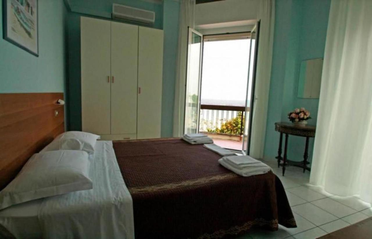 Hotel Acapulco Rimini Buitenkant foto
