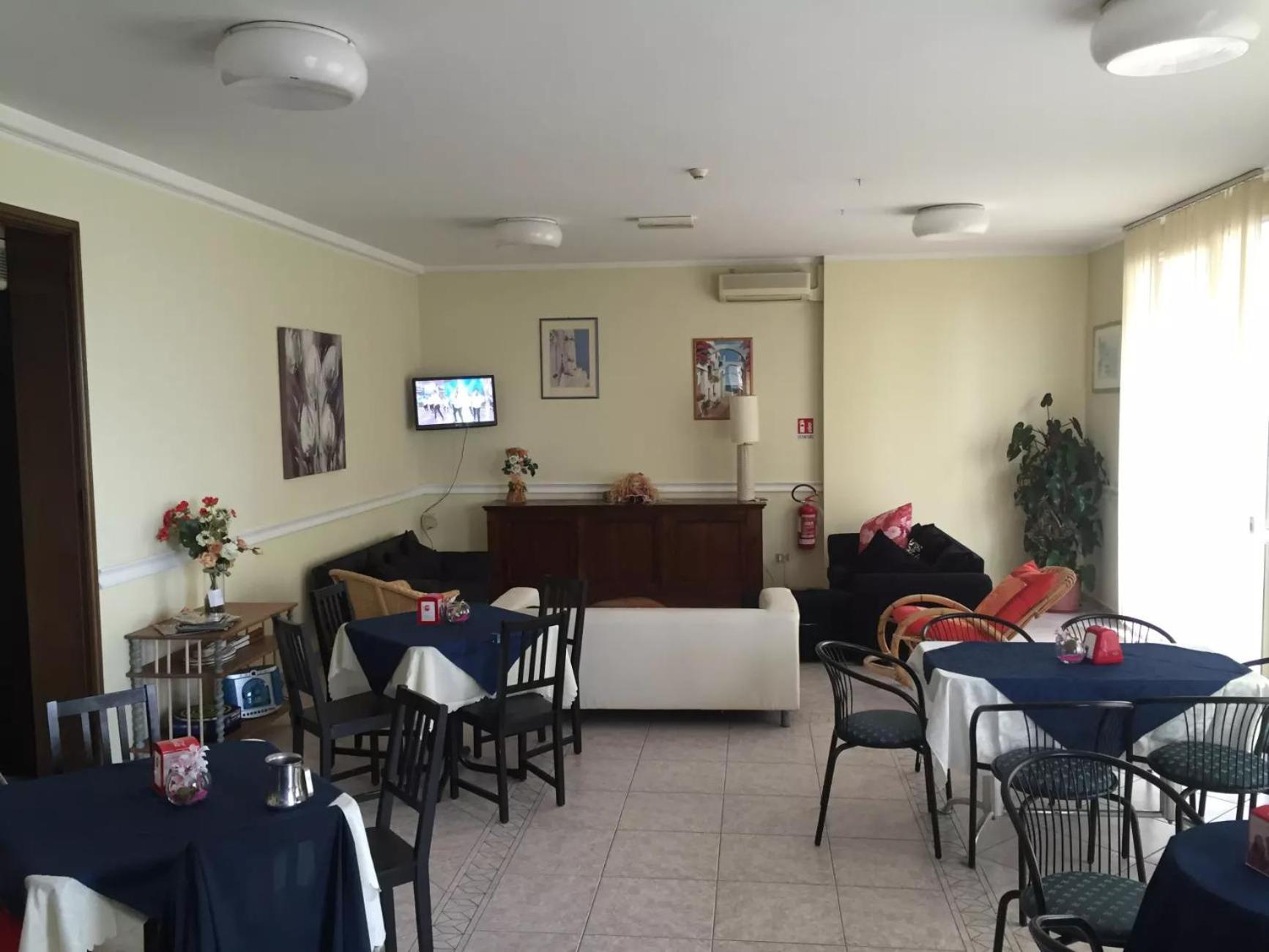 Hotel Acapulco Rimini Buitenkant foto